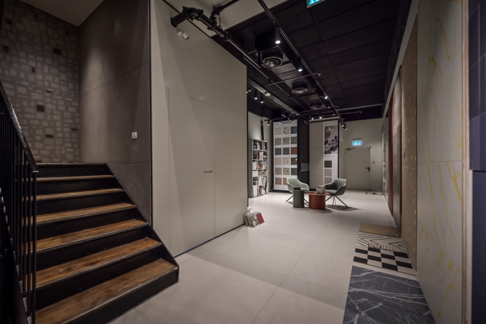 אולם תצוגה LIMA רמת החייל