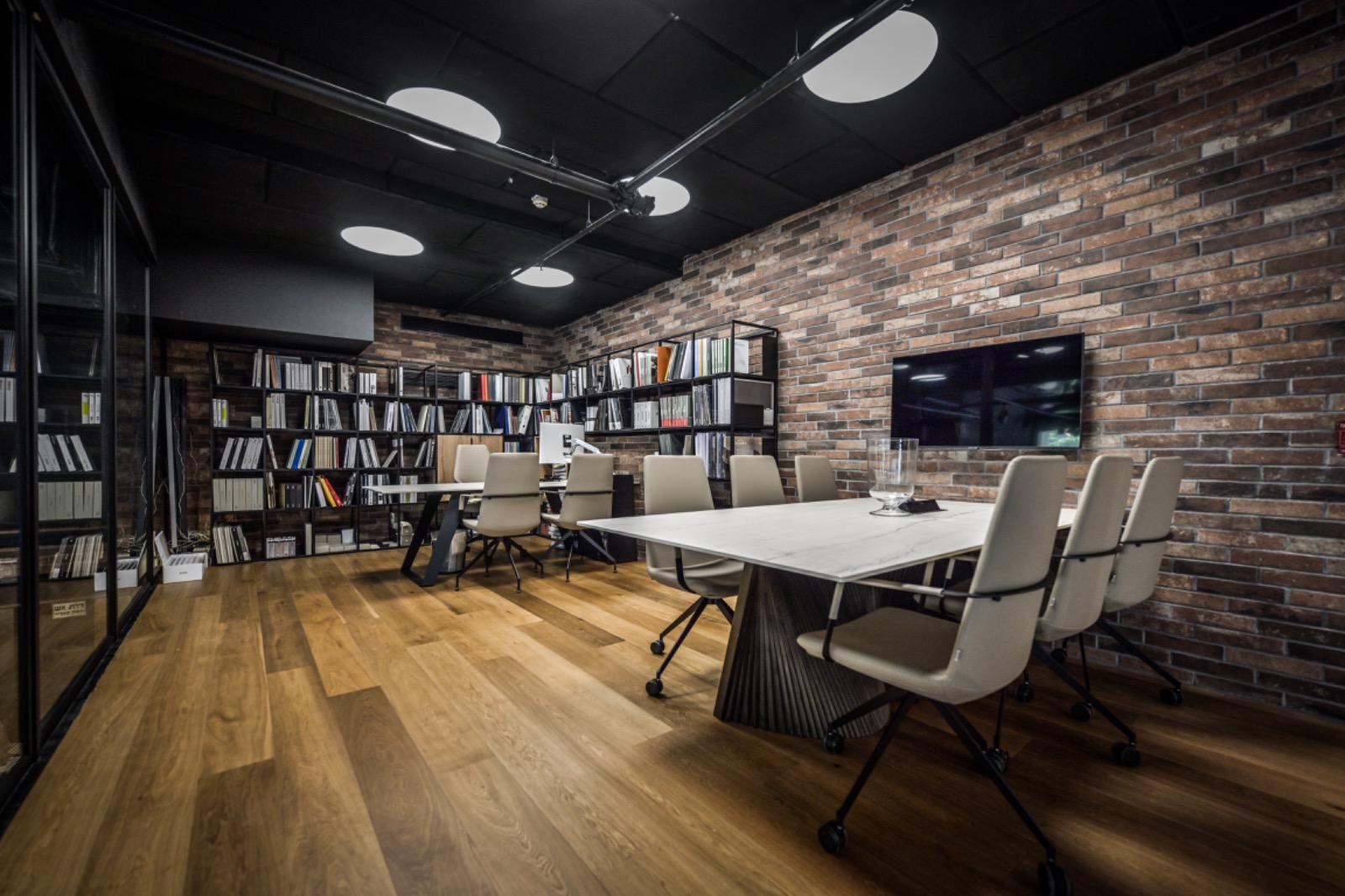 אולם תצוגה LIMA רמת החייל